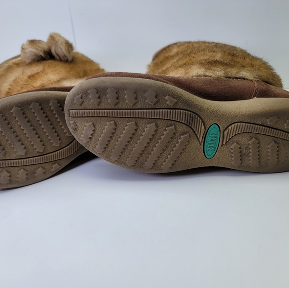 Cougar Canada squimal furry fox boots size 8.5 - Picture 10 of 13